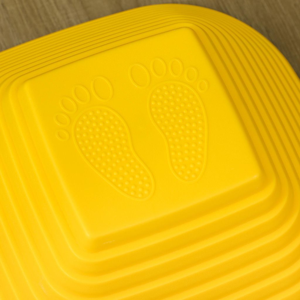 AIYAPLAY Lot de 6 poutres d'équilibre pour enfants avec 6 pierres d' équilibre, jouet Montessori pour enfants de 3 à 8 ans, pour l'intérieur et l 'extérieur, pour la coordination et la stabilité