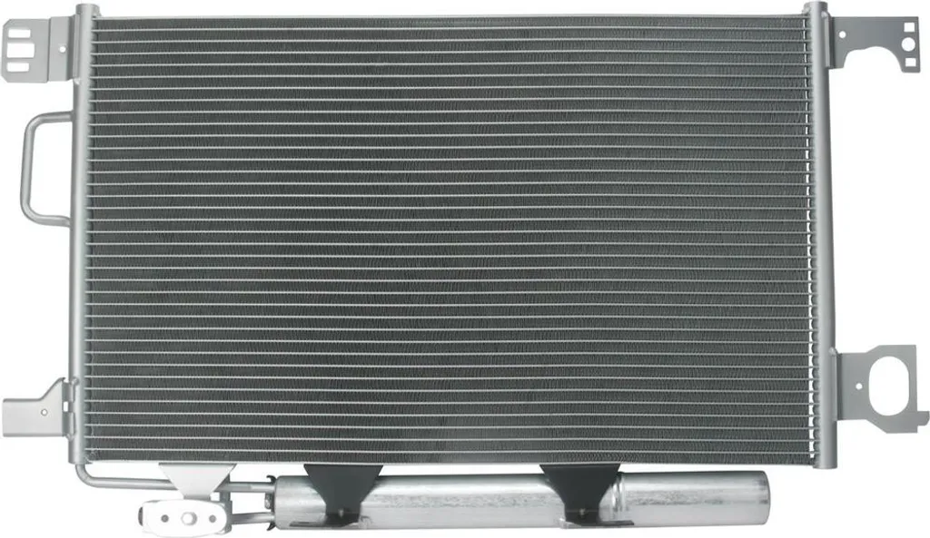 Réparer fuite clim Mercedes C 220 CDI T-Modell avec ce condensateur