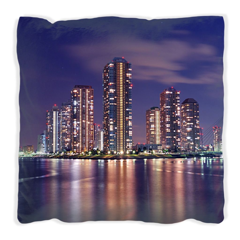Wallario Premium Kissen, weiche Oberfläche, mit Motiv Tokyo- Skyline bei Nacht, Größe: 30 x 30 cm, mit weißer Rückseite