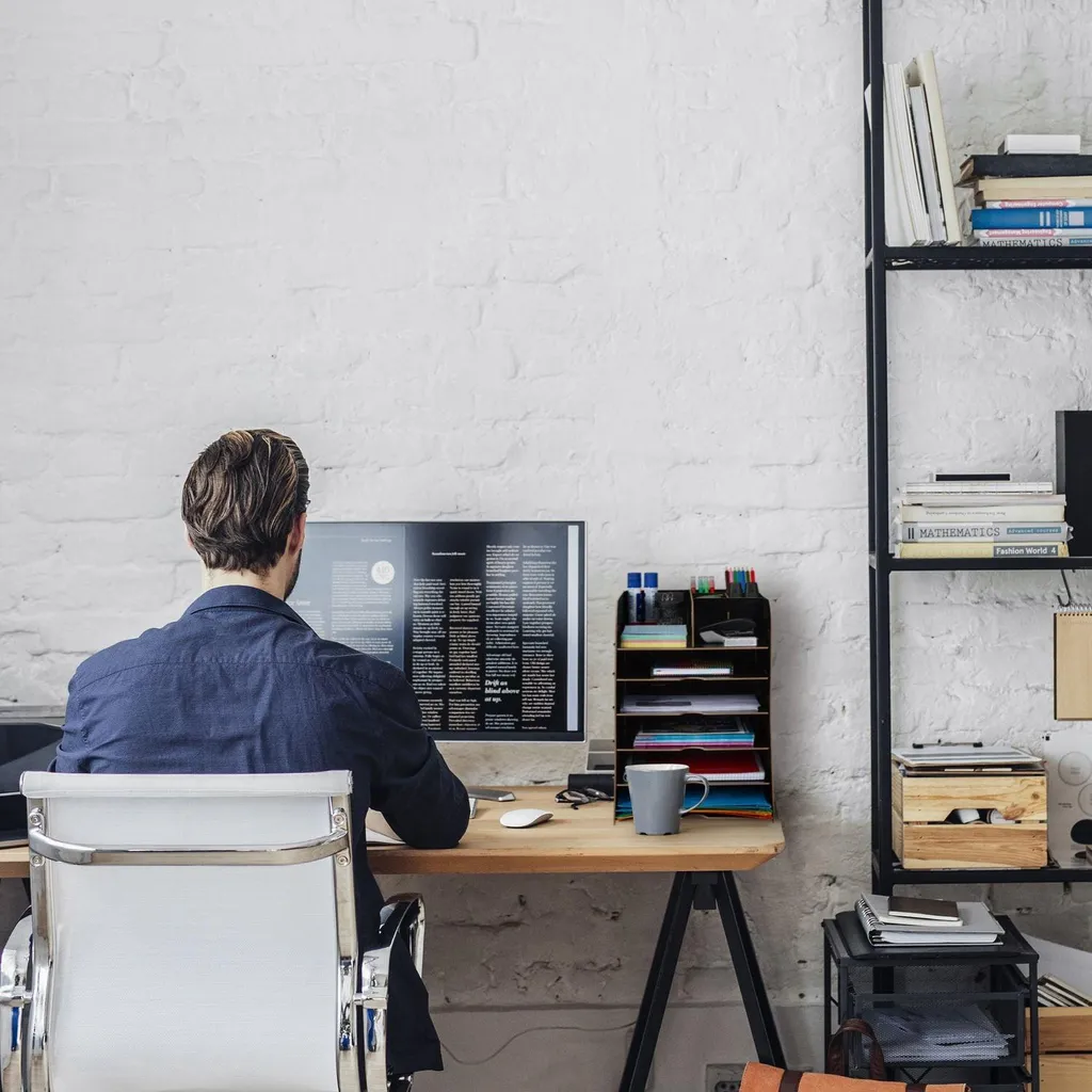 Rangement de bureau multifonction avec tiroir et casiers de tri gris