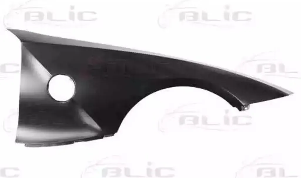 Remplacement aile avant droite BMW Z4 suite collision, modèle E85 E86
