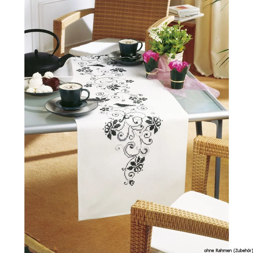 Réussir sa Broderie facilement : Chemin de Table Elegant Pré-dessiné