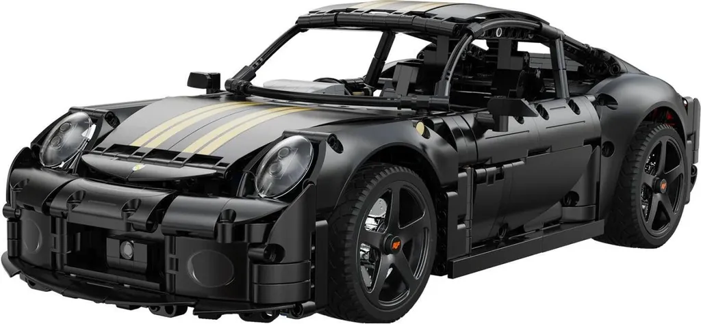 Voiture CaDA RUF GT 1/10 : Un Montage Stable sans Pièces Manquantes
