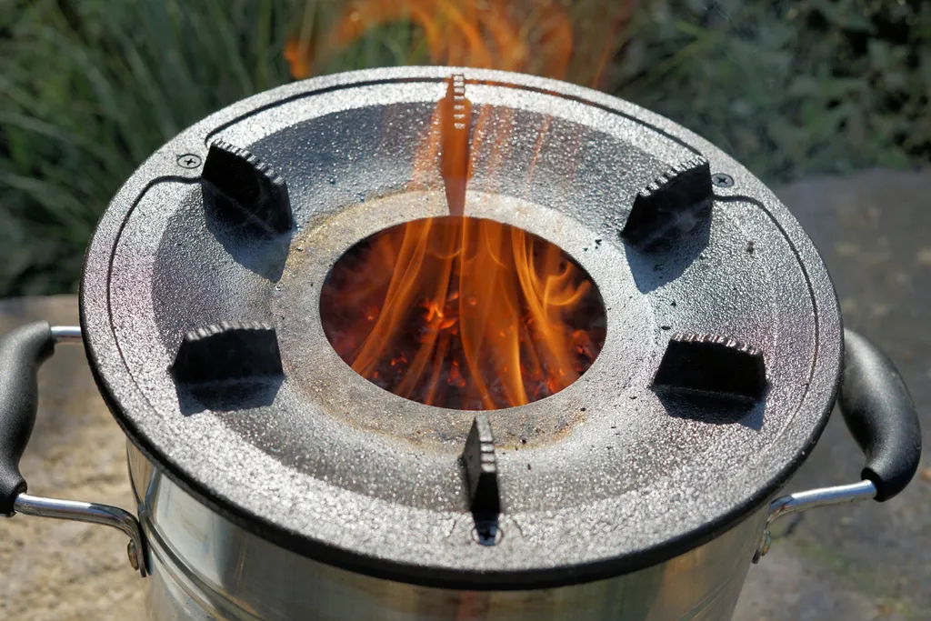 Four-fusée Inoxydable BBQ-Toro RAKETE #3 à Ventilation USB pour Jardin - 4