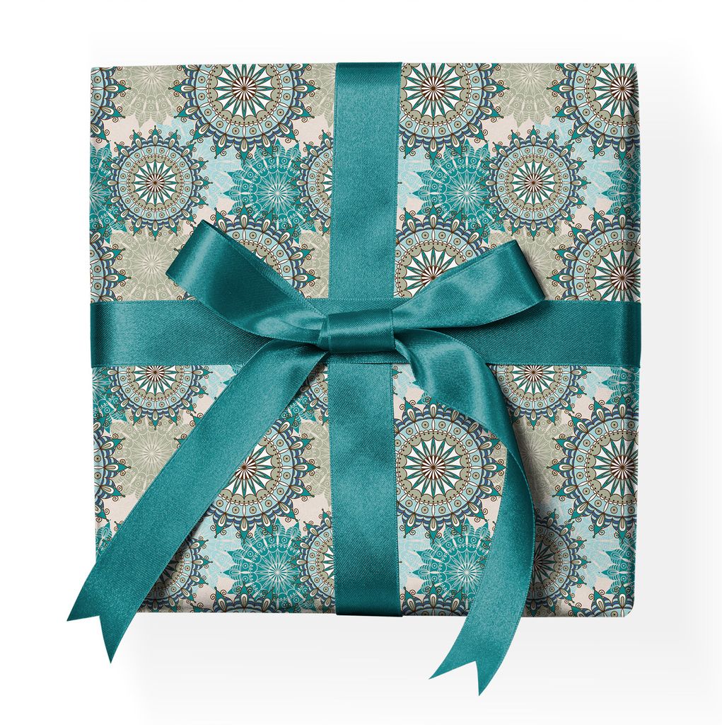 Schönes Mandala Geschenkpapier mit feinem Kreis Muster türkis - G23041, 32 x 48cm