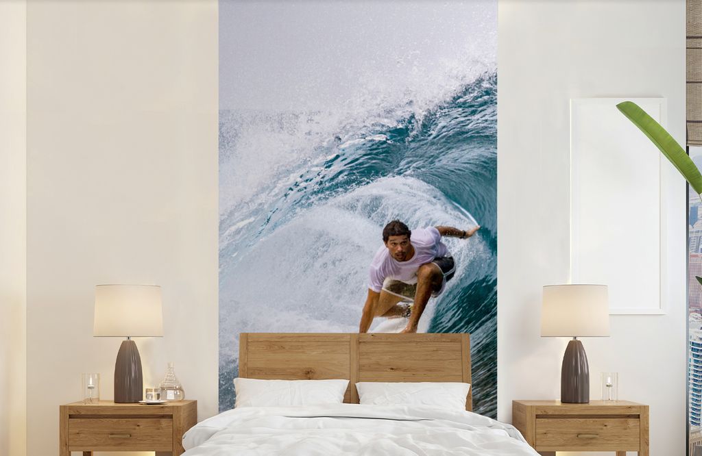 MuchoWow Fototapete für Wohnzimmer oder Schlafzimmer Wandtapete Vinyl Motivtapete Surfender Mann - 120x240 cm - Hintergrundbild