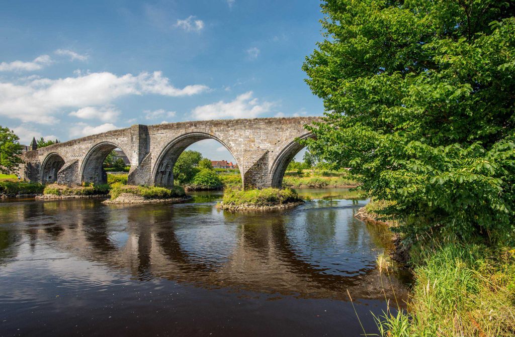 hansepuzzle 21117 - Brücke in Schottland Puzzle, 500 Teile, Orte, 46,0 x 30,0cm mit hochwertiger Aufbewahrung, Kartonbox & Beutel