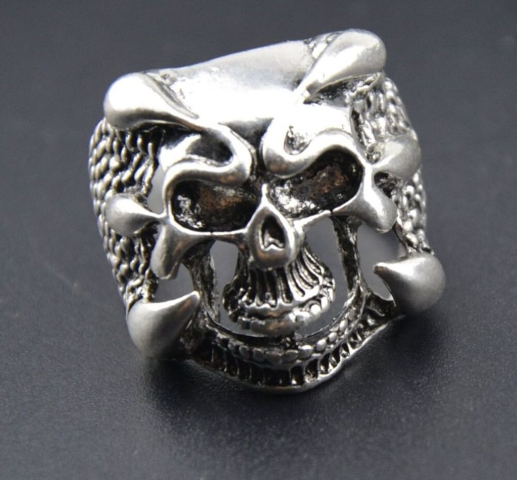3D Edelstahl Ring Totenkopf Skull Gr. 57 = 18,1 mm Silber Produktbild 
