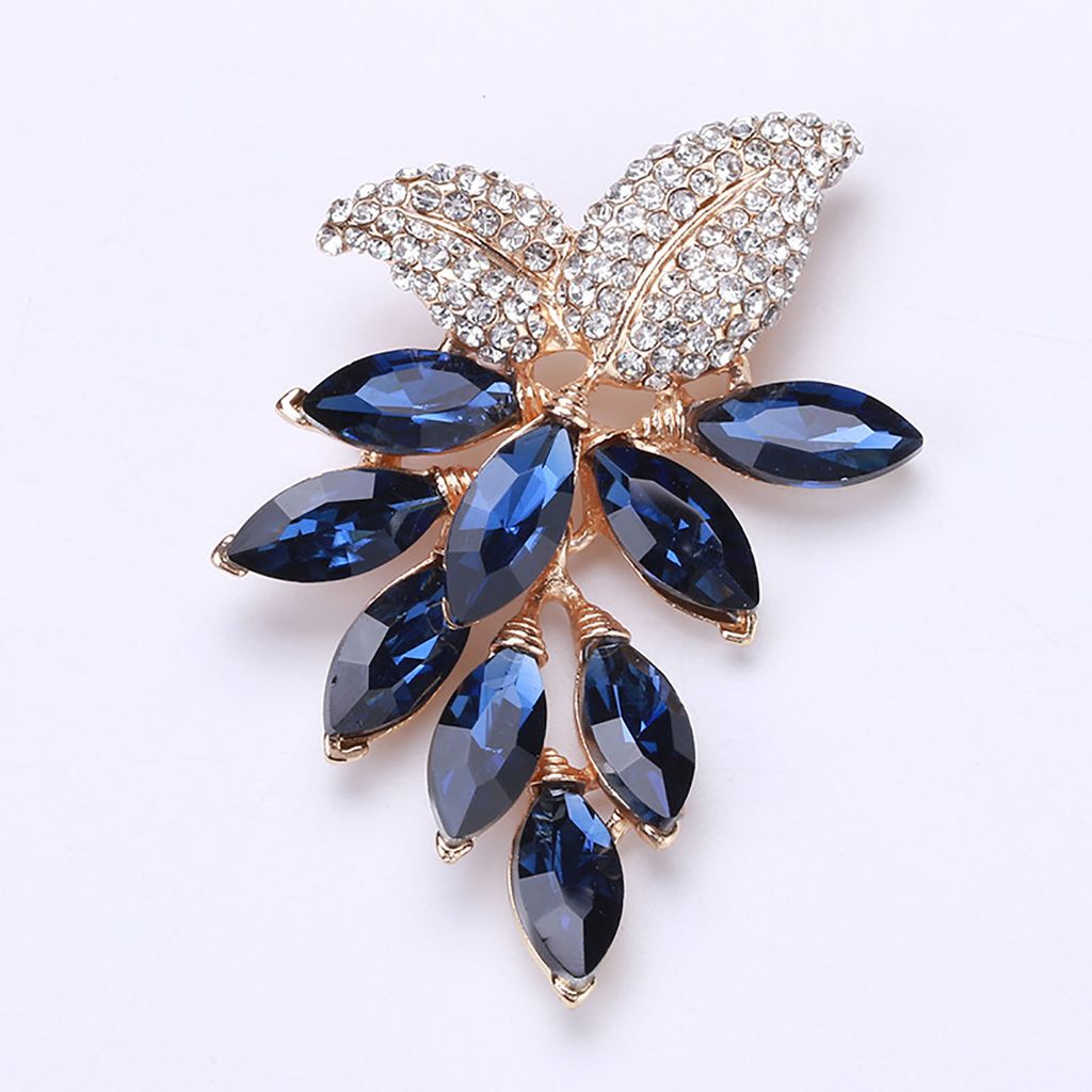 Exquisite romantische elegante Brosche Geschenk Dame Traubenform Strass Anstecknadel Kostümzubehör-Golden