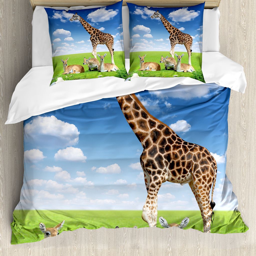 ABAKUHAUS Giraffe Bettbezug, Zoo Tiere, Milbensicher Allergiker geeignet mit Kissenbezügen, 200 cm x 200 cm - 80 x 80 cm, Weiß Blau Braun