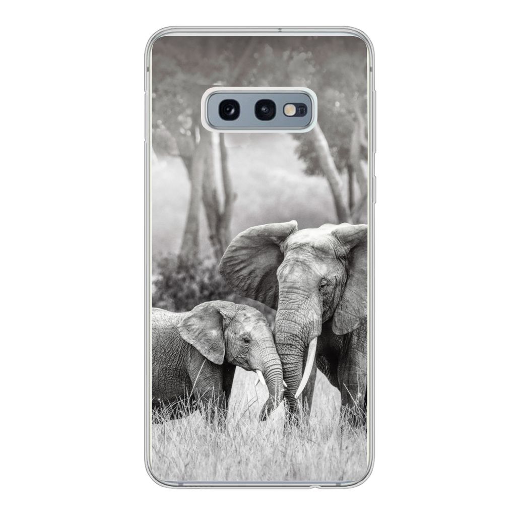 MuchoWow Handyhülle Schutzhülle Hülle für Samsung Galaxy S10e Elefant - Tiere - Natur - Schwarz und weiß Silikon Softcase Handy Hülle - Handy