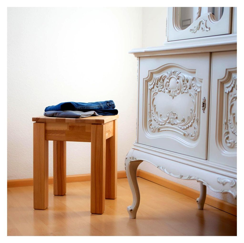 Massiver Holzhocker Emma bis 200 kg - Buche Sitzhocker aus Holz - Kernbuche Natur - Hocker als Nachttisch nutzbar - 36 x 36 x 45 cm