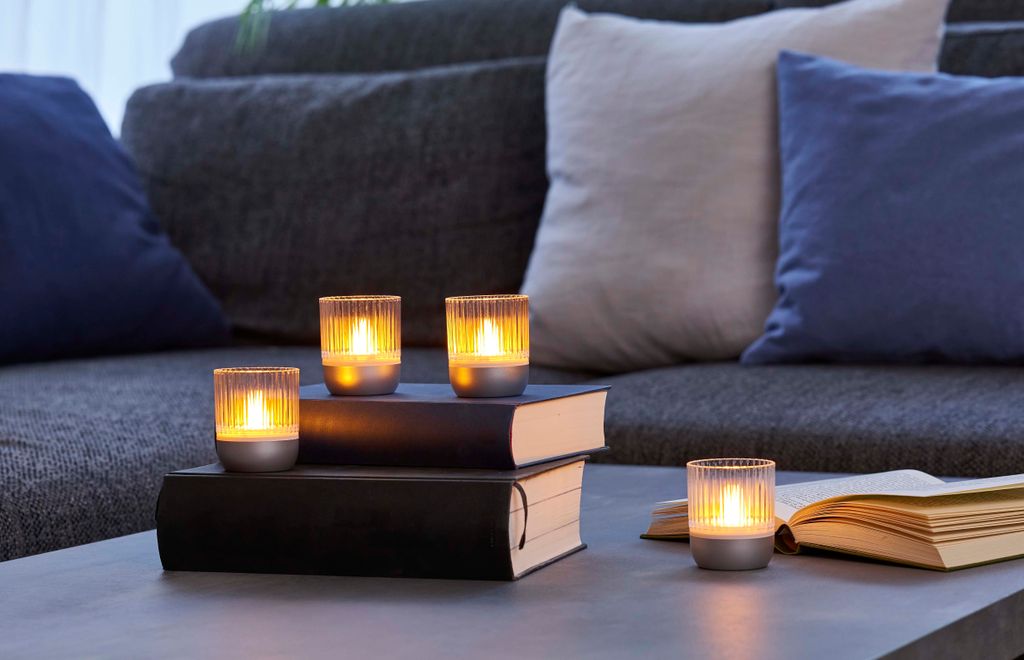 Northpoint LED Akku Lounge Lights 4er-Set Touchsensor Innen & Außen RGBW Flackereffekt klar silber