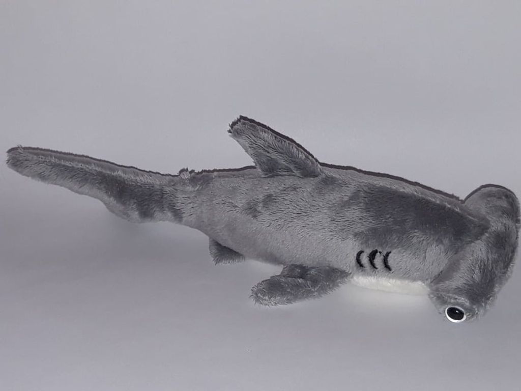 Kuscheltier Plüschtier Stofftier Hammerhai Plüsch Länge ca. 27cm Hai 