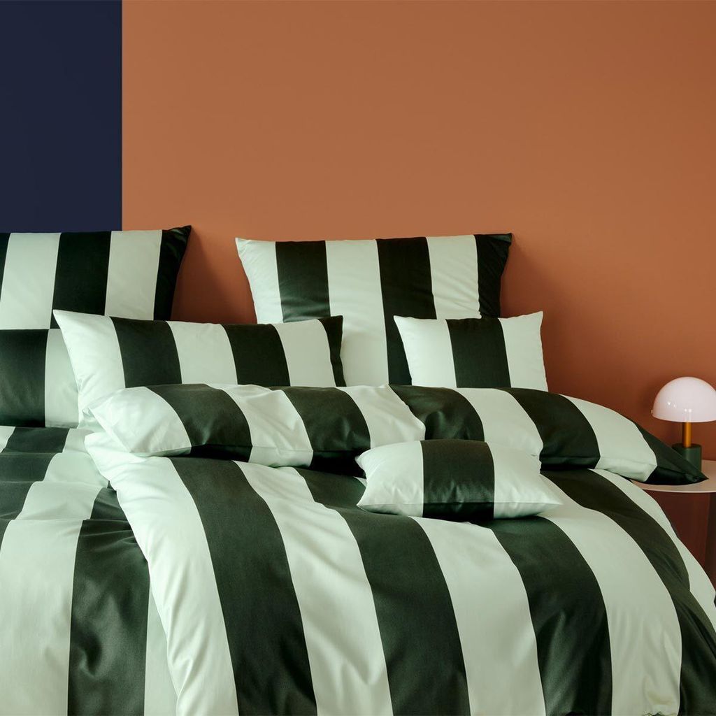 elegante Mako-Satin Bettwäsche-Garnitur Duo Farbe Forest Größe 240x220+2x40x80