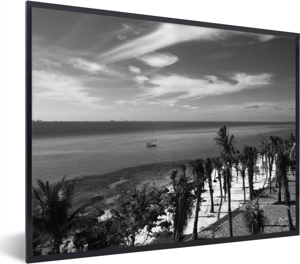 MuchoWow MuchoWow Gerahmtes Poster Meer in der Nähe der Insel Isla Mujeres - Schwarz und weiß 40x30 cm - Poster mit zchwarzem Bilderrahmen - ...