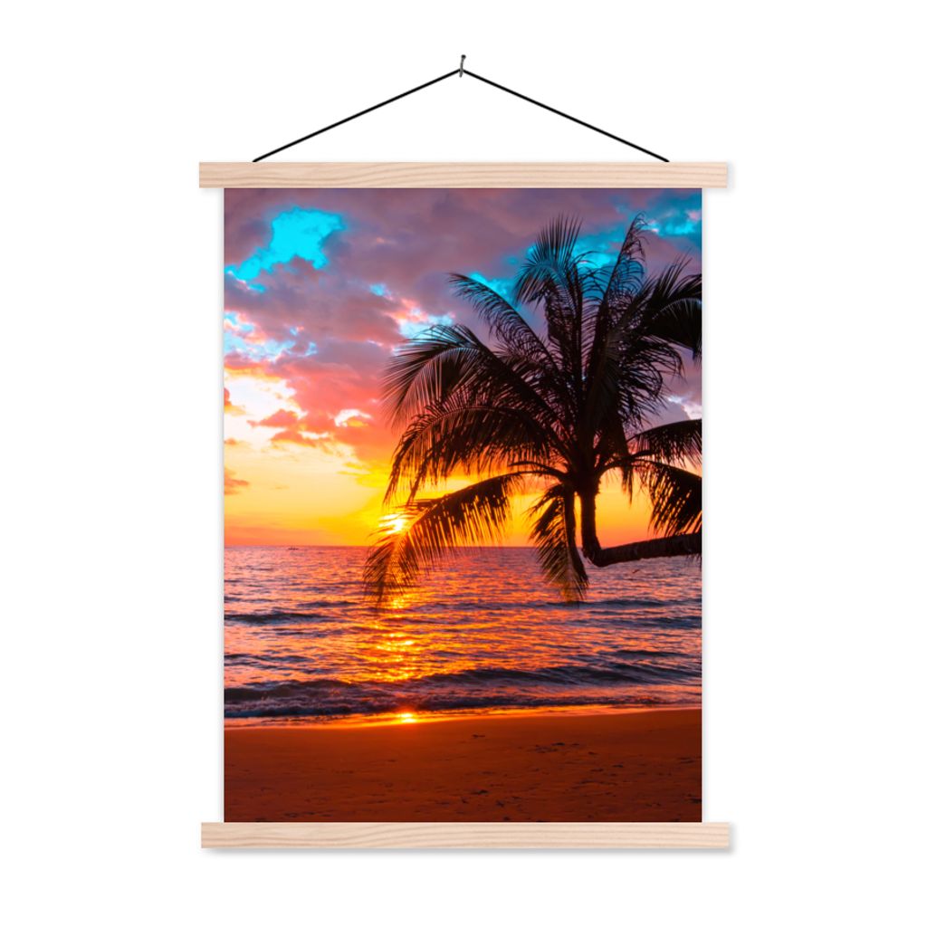 MuchoWow Textilposter Palme - Sonnenuntergang - Strand - Meer - Horizont 120x160 cm mit holzfarbenen Rahmen - Plakatkarton