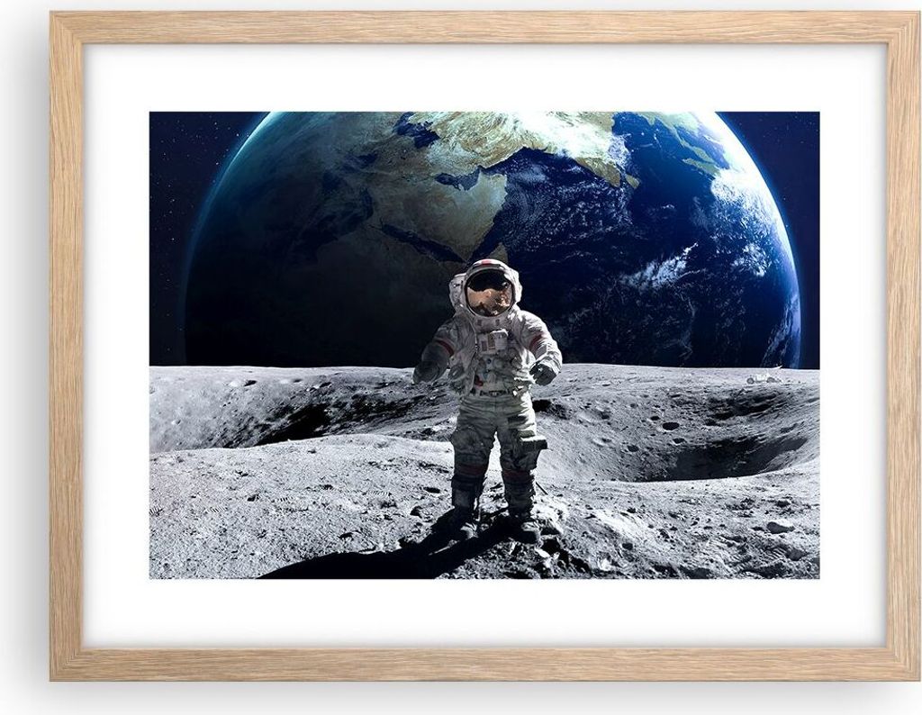 Gerahmtes Poster - Rahmen in heller Eiche - Astronaut Mond Erde Raum - 40x30 cm - Wand Bild - Wanddeko - Wandbilder - Wandposter - Bilderrahmen - B...