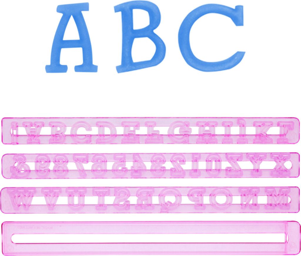 Ausstecher Großbuchstaben und Zahlen - Serifen
