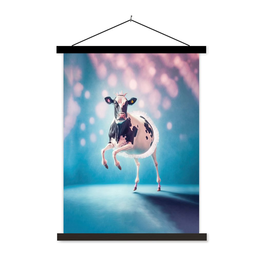 MuchoWow Textilposter Kuh - Krone - Ballett - Blau - Rosa - Kinder 60x80 cm mit schwarzem Rahmen - Plakathalter