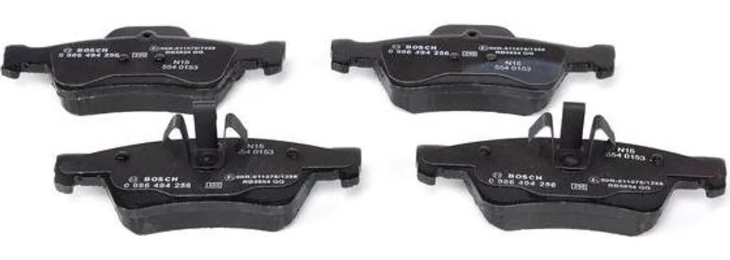 Plaquettes Bosch 0986494256 : Fini les Sifflements au Freinage sur Mercedes