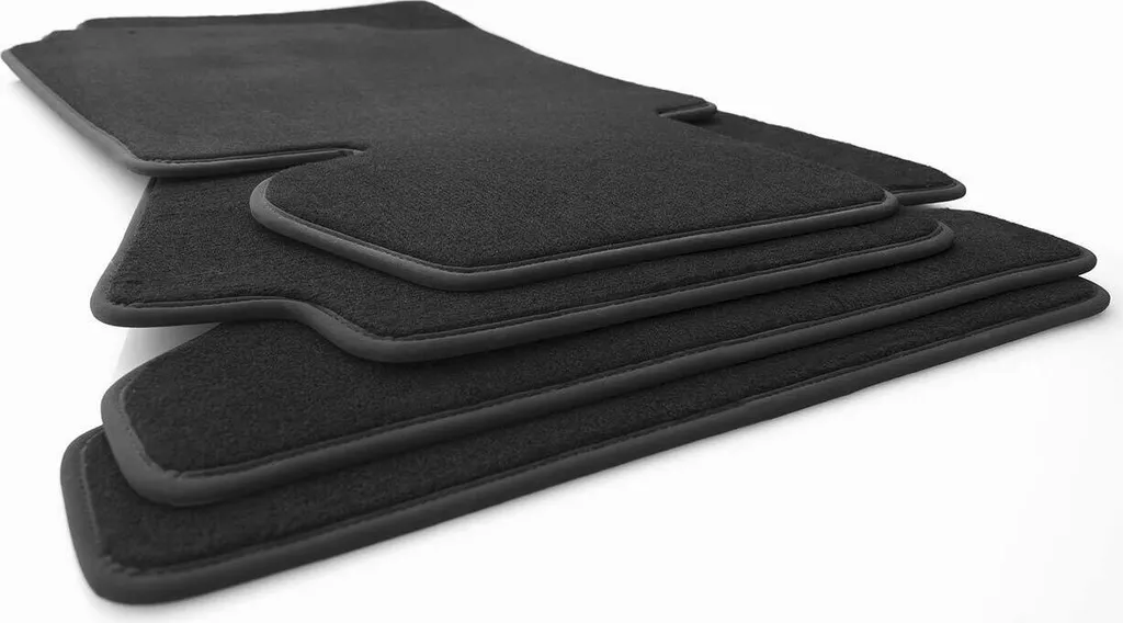 Tappetini BMW Serie 8 E31 Velluto Nero Premium | Qualità Originale
