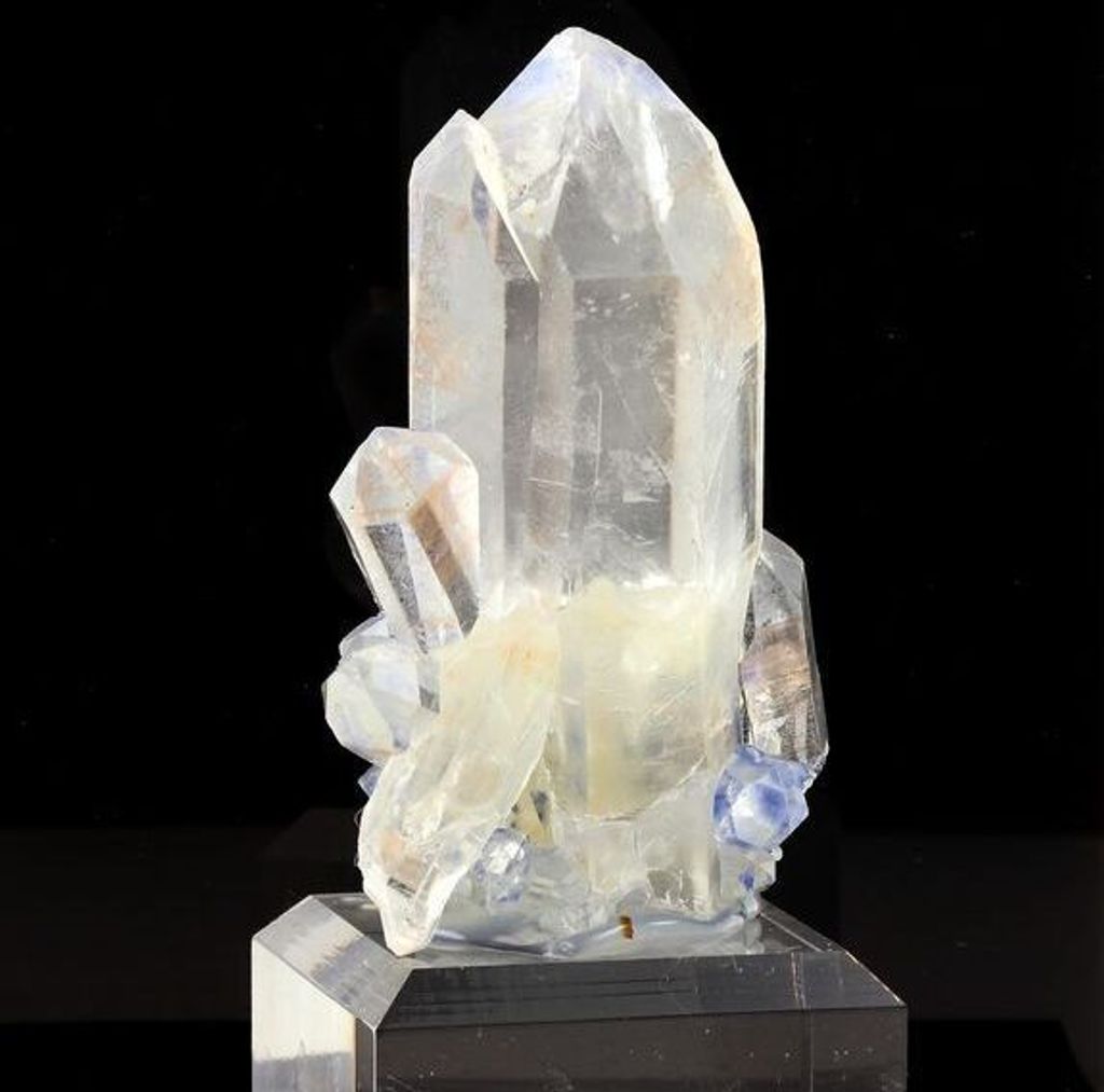 Quarz + Dumortierit 643,0 Karat