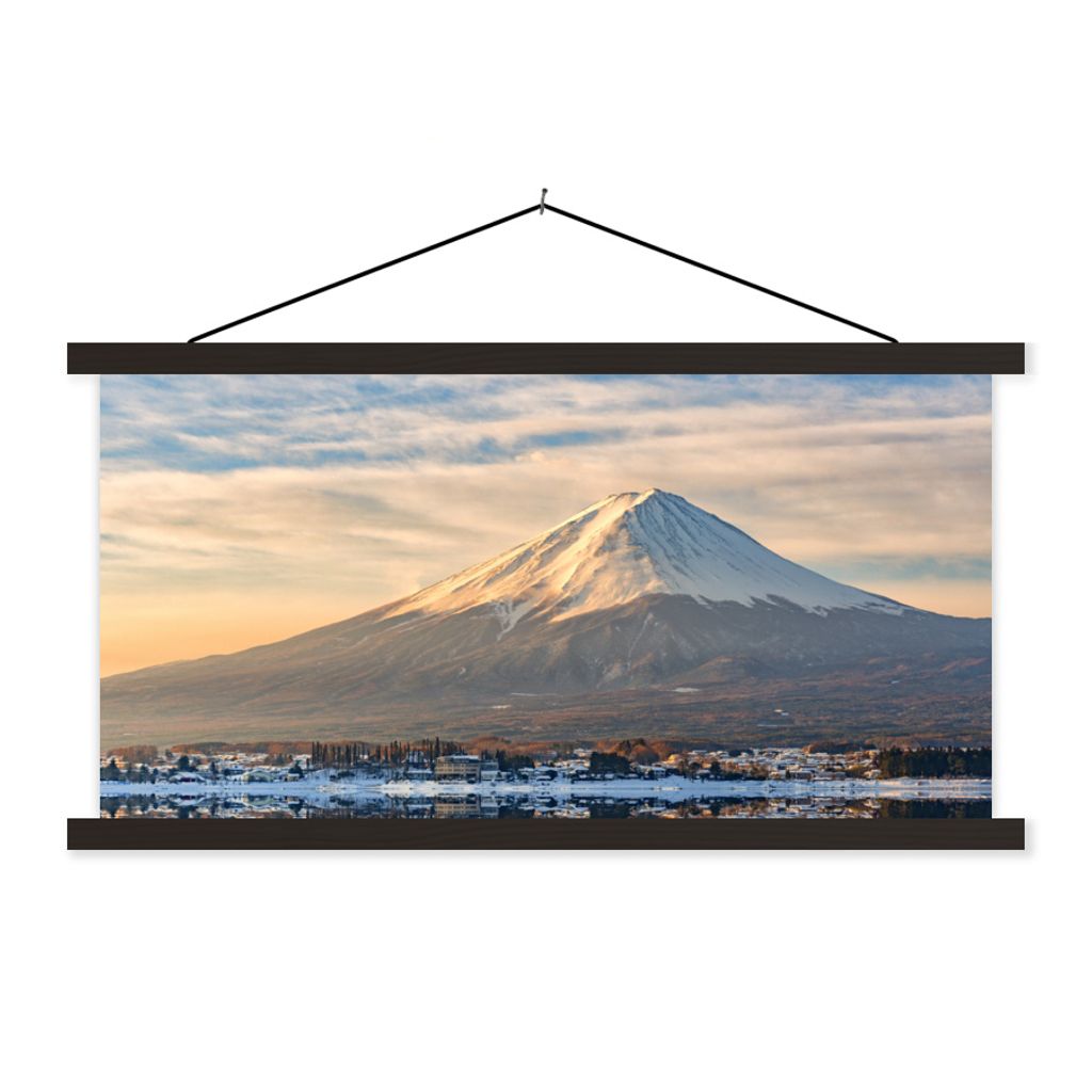 MuchoWow Textilposter Ikonisches Bild des Berges Fuji in der japanischen Präfektur Yamanashi 90x45 cm mit schwarzem Rahmen - Klemmleisten