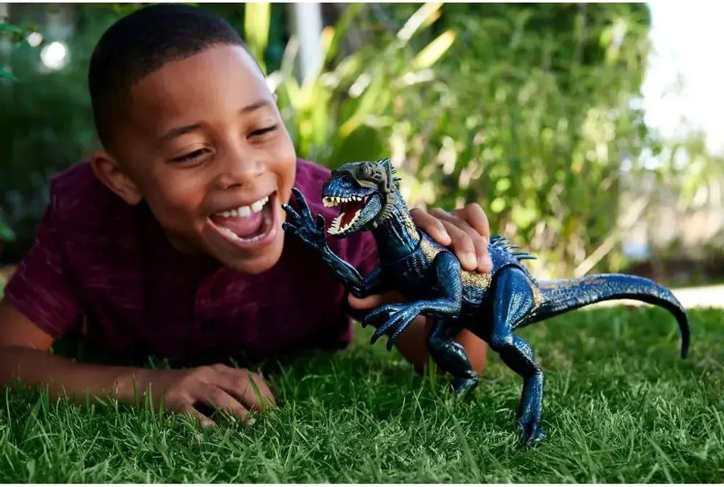 Jurassic World Indoraptor Dino Tracker avec figurine code AR Track - 7