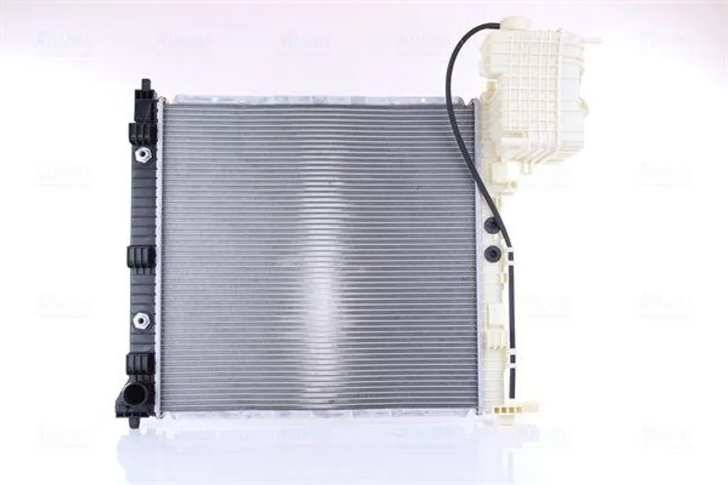 Radiateur moteur NISSENS 62561A pour Vito et Classe V - OE 6385011901