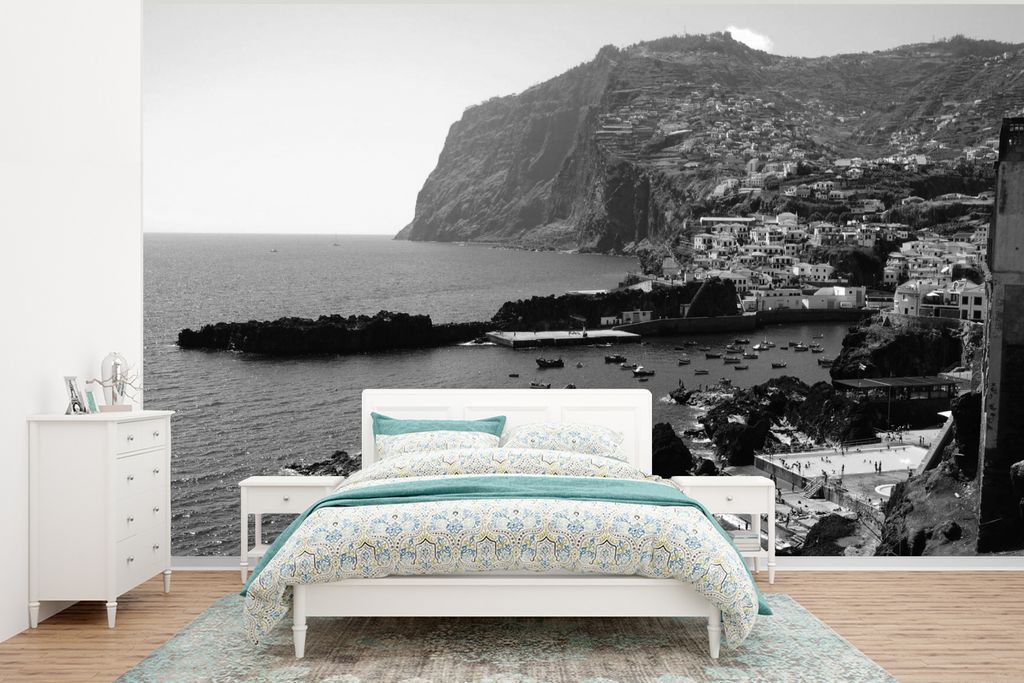 MuchoWow Fototapete für Wohnzimmer oder Schlafzimmer Wandtapete Vinyl Motivtapete Boote - Schwarz - Weiß - Madeira - 320x240 cm - Tapeten