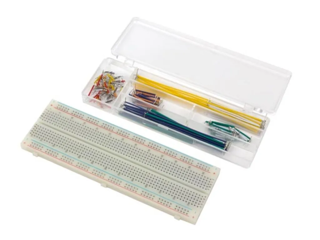Kit Esperimenti Elettronica: Breadboard 830 Contatti e 140 Jumper