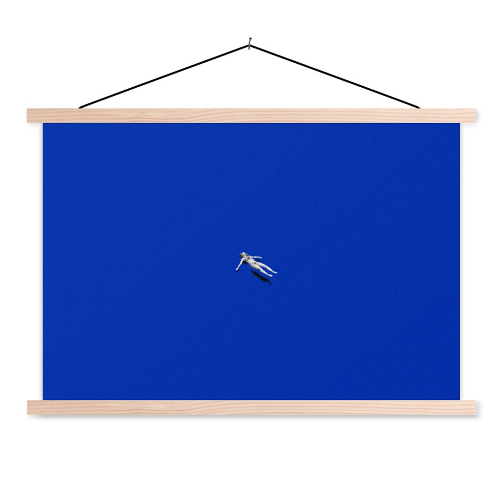 MuchoWow Textilposter Vintage - Blau - Frau 60x40 cm mit holzfarbenen Rahmen - Bilder