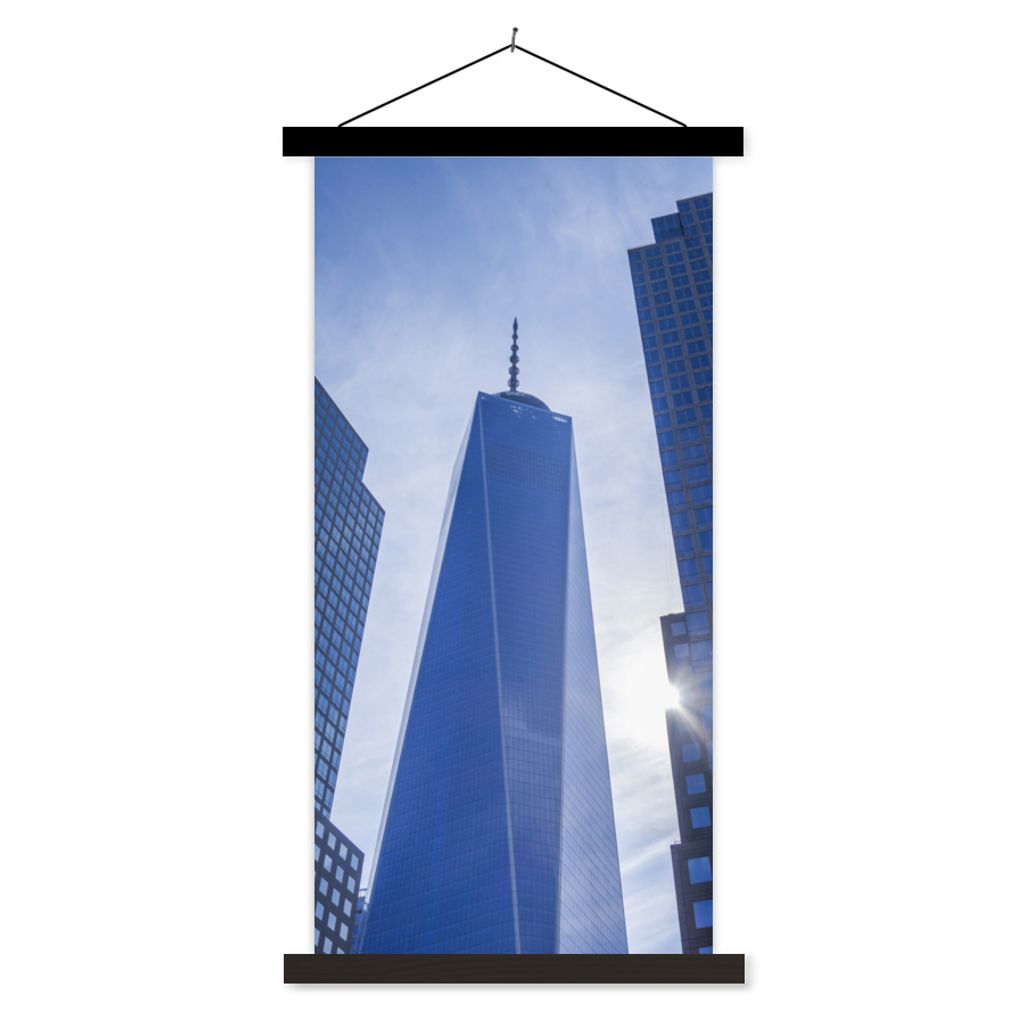 MuchoWow Textilposter Die Wolkenkratzer und das One World Trade Center in New York 90x180 cm mit schwarzem Rahmen - Dekoration Wohnzimmer