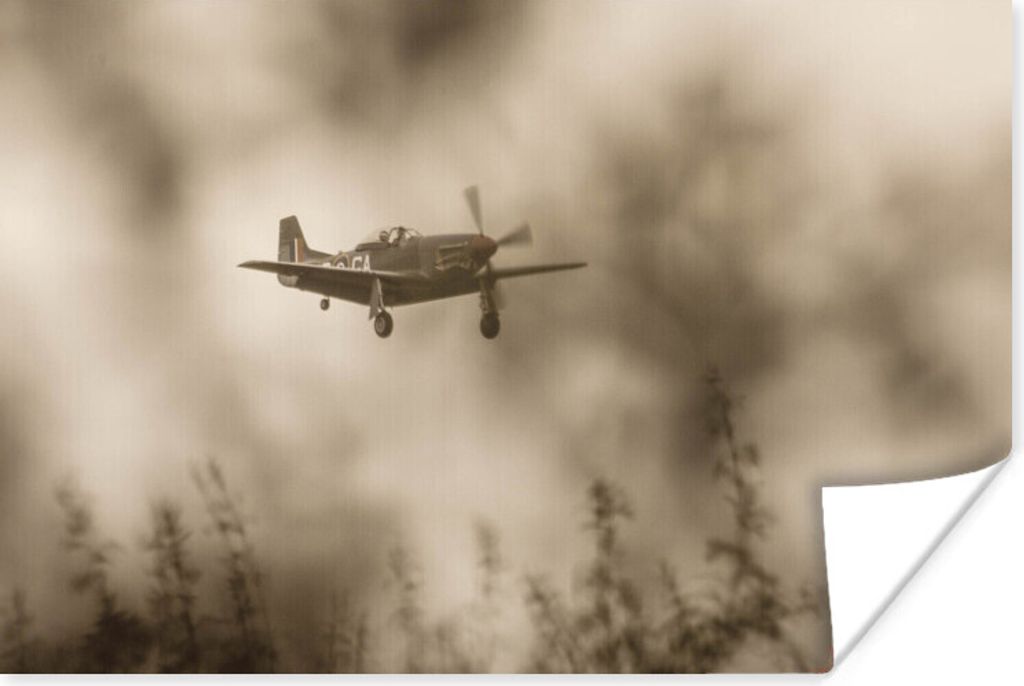 MuchoWow Poster Spitfire in der Nähe eines dunklen Himmels 60x40 cm - Schlafzimmerdekoration