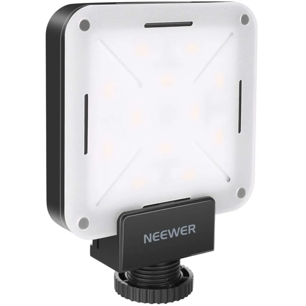 Éclairez vos Photos Sombres avec la Mini Lampe 12 LED Neewer 5W
