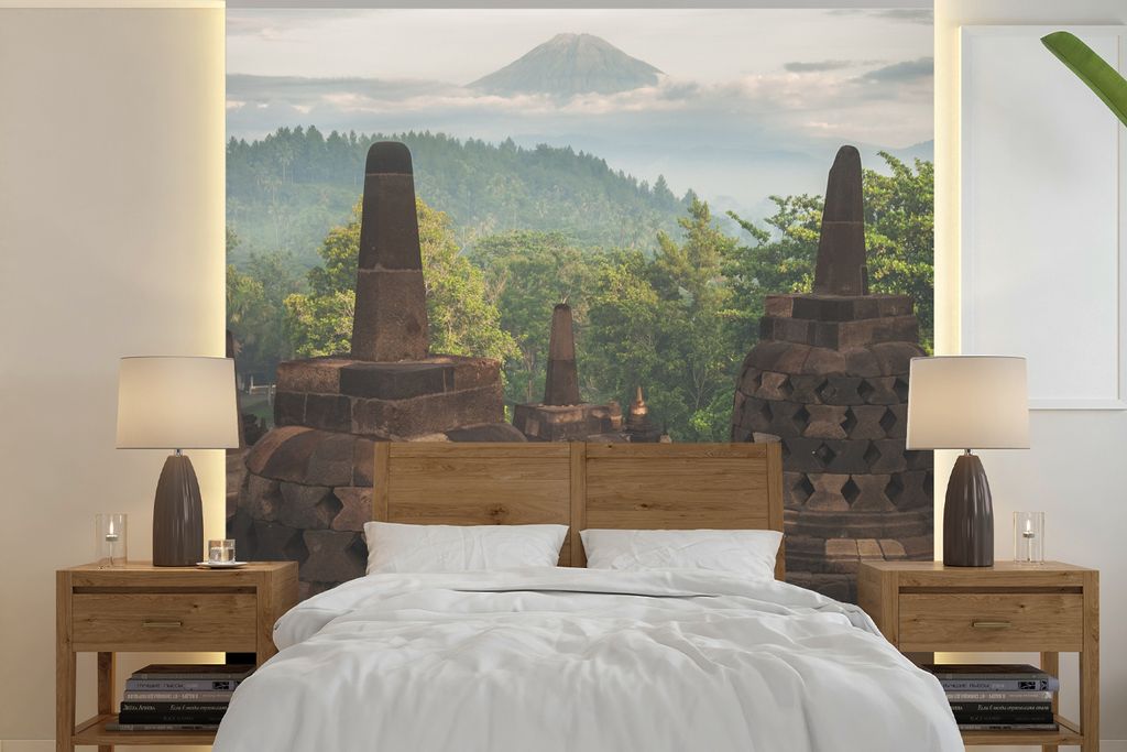 MuchoWow Fototapete für Wohnzimmer oder Schlafzimmer Wandtapete Vinyl Motivtapete Fantastische Aussicht auf den Dschungel vom Borobudur - 350x35...