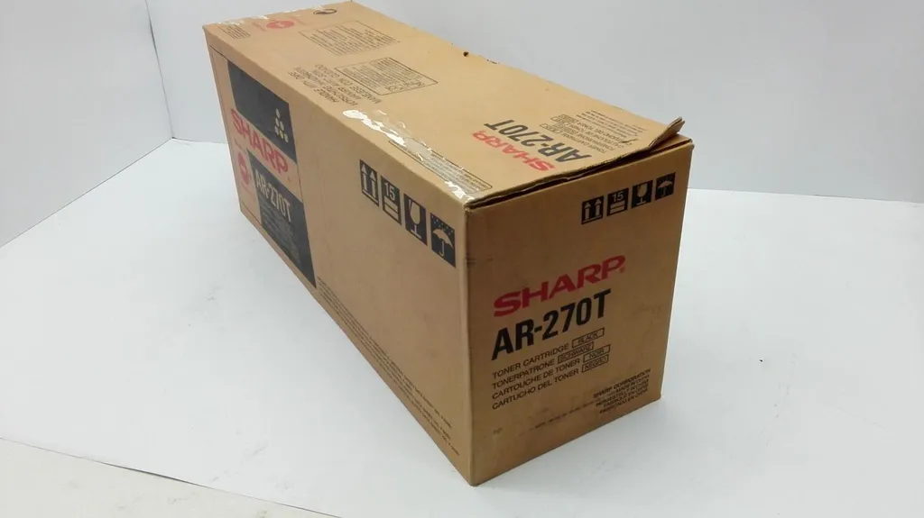 Toner laser Sharp AR270LT noir pour impressions de bureau fluides