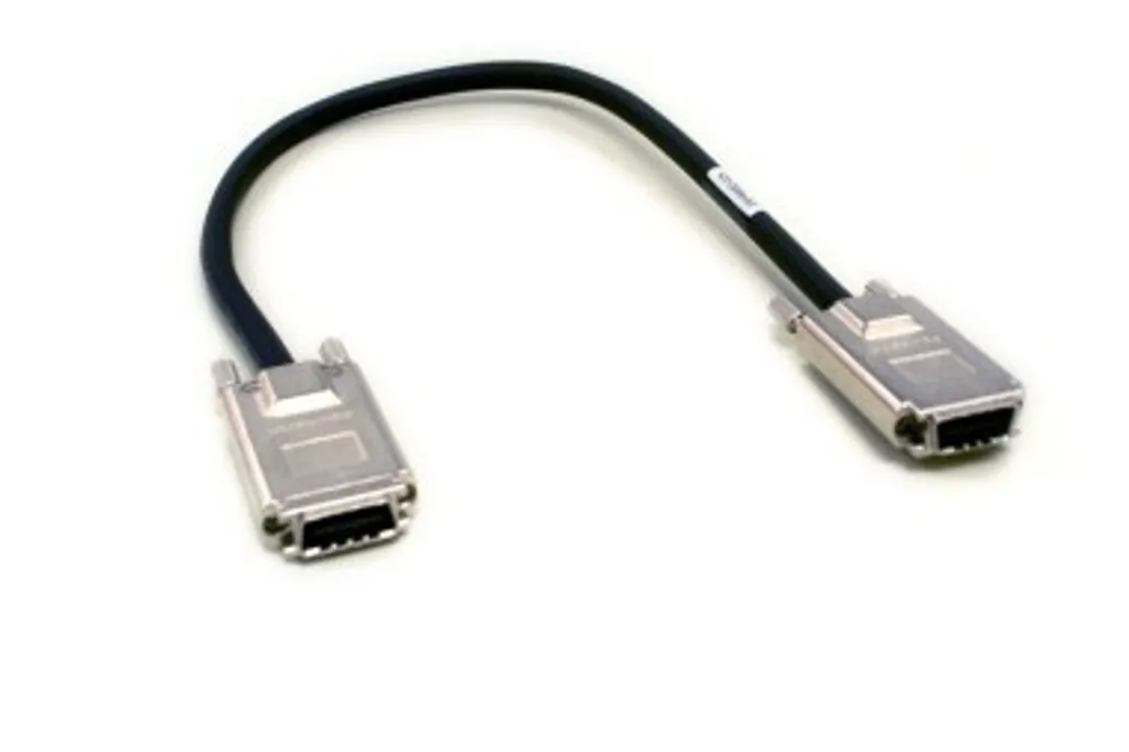 Câble empilage CX4 D-Link DEM-CB50 pour éviter la latence réseau