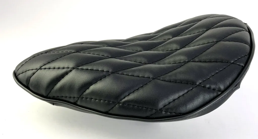 Selle Boardtracker noire avec surpiqûres diamant pour moto custom