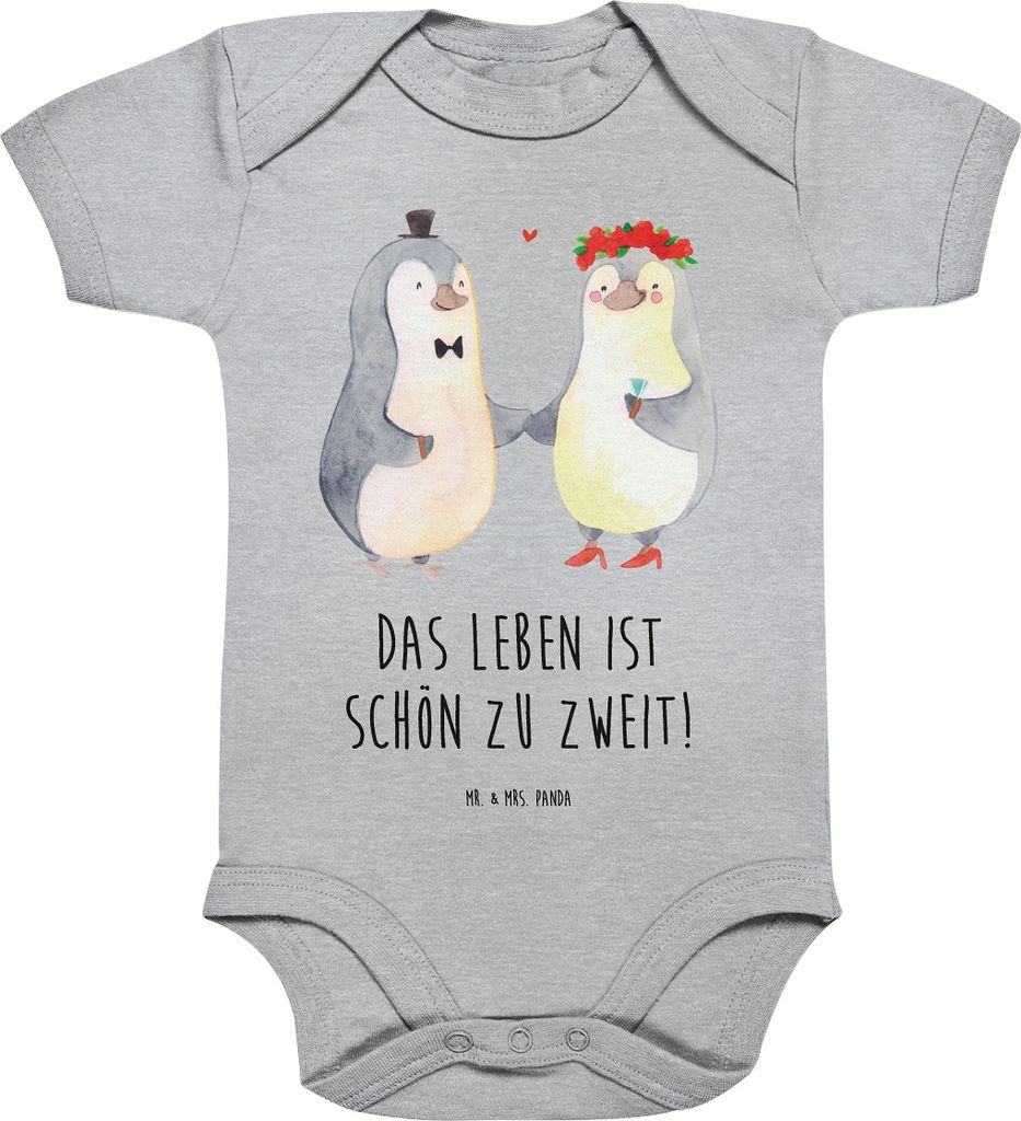 Mr. & Mrs. Panda Strampler Pinguin Heirat 1. - 3. Monat - Heather Grey - Geschenk, Pärchen, Mann, Freundin, Hochzeit, Baby, Frau, Babystrampler, B...