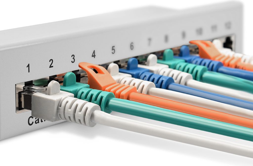 kwmobile 12 Port Patchpanel Cat6 Verteiler - Verteilerfeld Produktbild 1