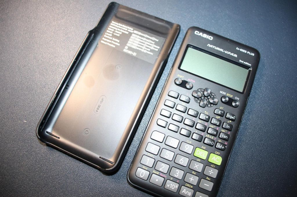 Casio FX-85ESPLUS 2nd Edition Calculatrice Scientifique Avec Affichage Naturel