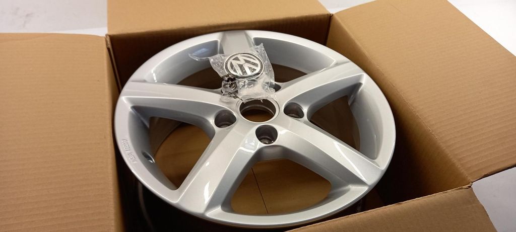 Original OE Volkswagen Felge 5G00714958Z8
