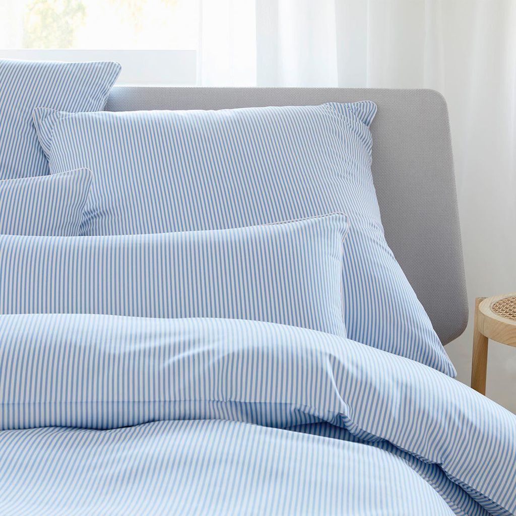elegante Mako-Satin Bettwäsche-Garnitur Hamburger Streifen Farbe blau-weiß Größe 155x200cm+40x80