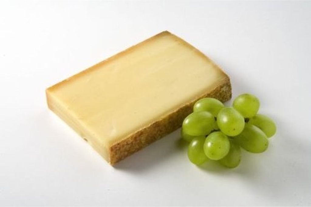 -Bergkäse medium ca. 200 gr. -Plangger-Tiroler Schmankerl