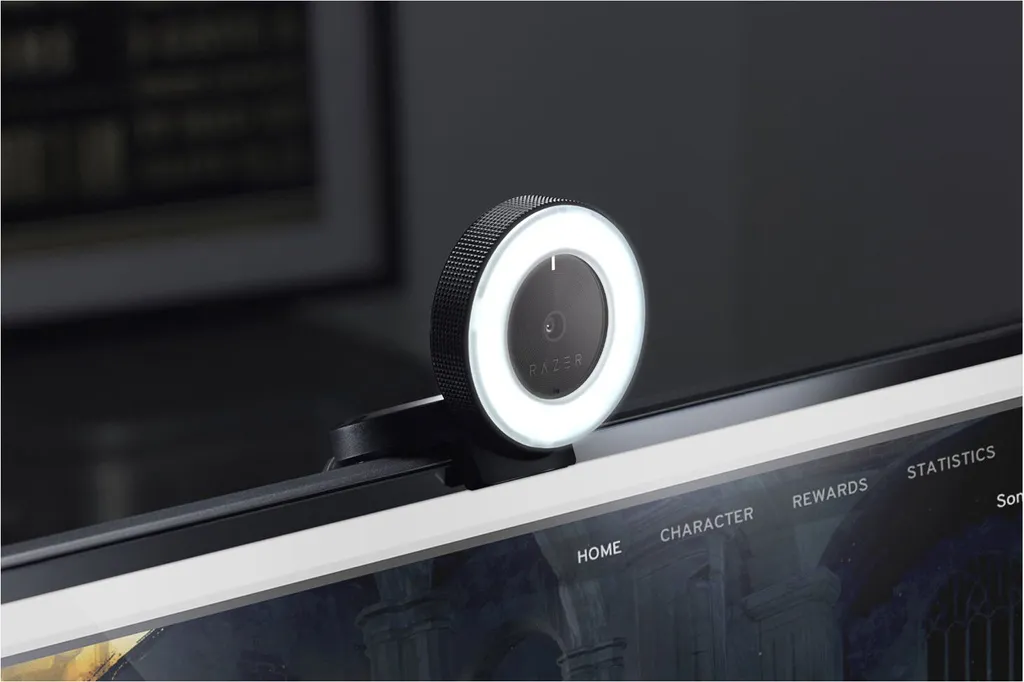 Razer Kiyo Webcam avec Ring Light Réglable pour Vidéoconférence et Jeu - 15