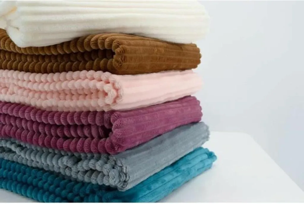Couverture Bébé Domiva Caramel en Microfibre Douce pour Lit