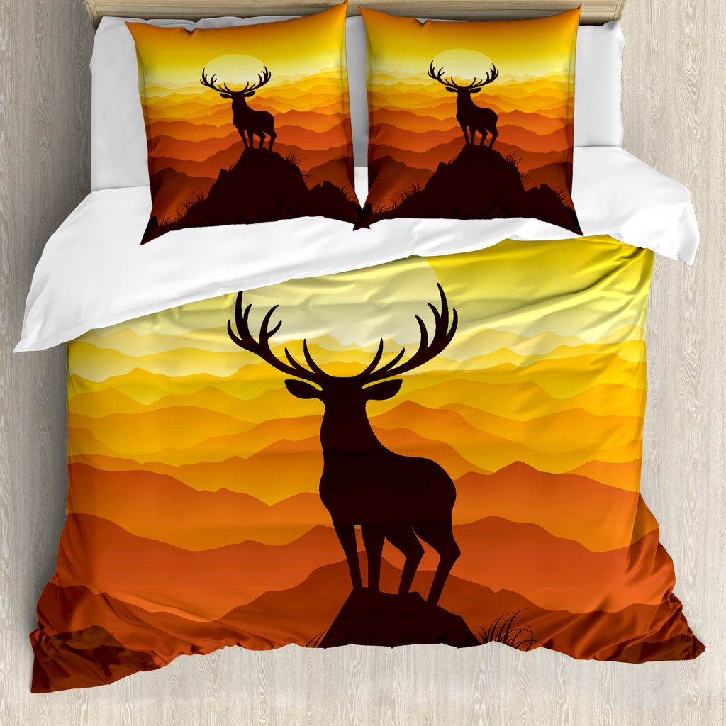 ABAKUHAUS Geweih Bettbezug, Wildlife Sunset Hill, Milbensicher Allergiker geeignet mit Kissenbezügen, 155 cm x 220 cm - 80 x 80 cm, Burnt Sienna M...