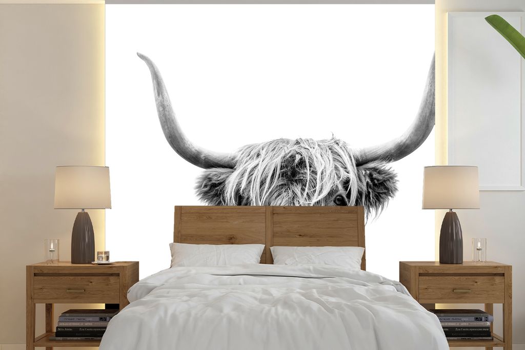 MuchoWow Fototapete für Wohnzimmer oder Schlafzimmer Wandtapete Vinyl Motivtapete Schottischer Highlander - Schwarz - Weiß - Tiere - 350x350 cm...